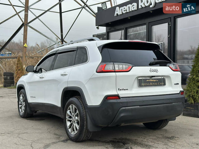 Білий Джип Cherokee, об'ємом двигуна 2.36 л та пробігом 150 тис. км за 17900 $, фото 11 на Automoto.ua