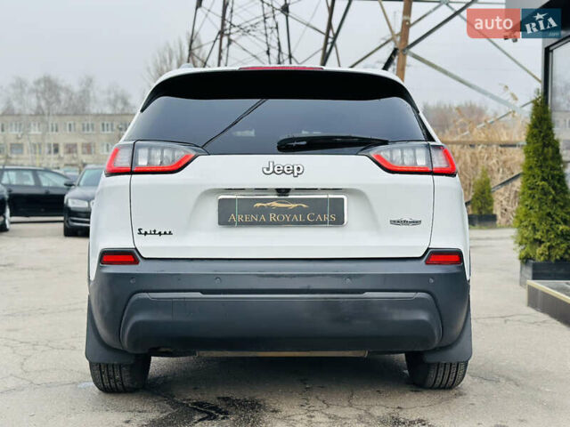 Білий Джип Cherokee, об'ємом двигуна 2.36 л та пробігом 150 тис. км за 17900 $, фото 10 на Automoto.ua