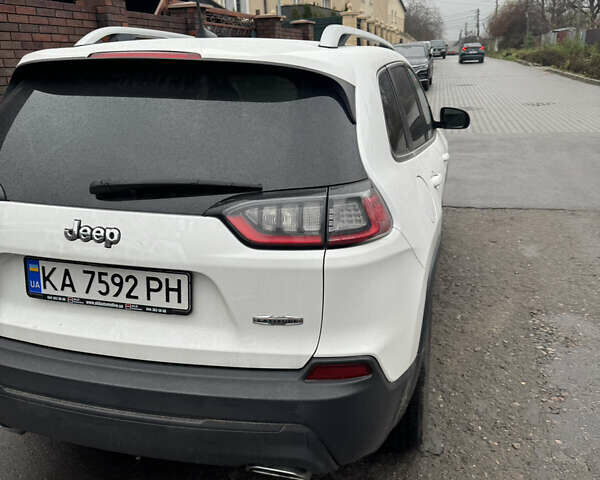 Белый Джип Чероки, объемом двигателя 3.24 л и пробегом 41 тыс. км за 14850 $, фото 6 на Automoto.ua