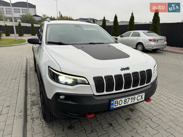Білий Джип Cherokee, об'ємом двигуна 3.24 л та пробігом 125 тис. км за 18500 $, фото 11 на Automoto.ua
