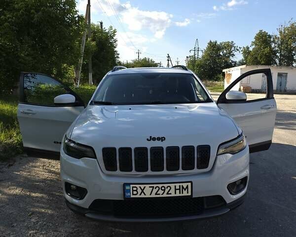 Белый Джип Чероки, объемом двигателя 2.36 л и пробегом 76 тыс. км за 19300 $, фото 12 на Automoto.ua