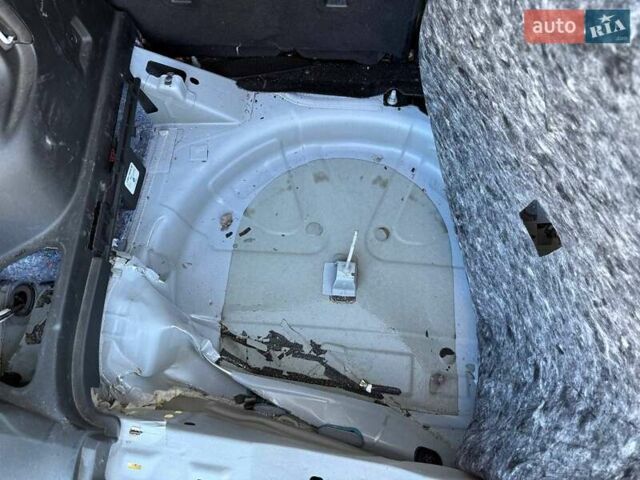 Белый Джип Чероки, объемом двигателя 3.24 л и пробегом 87 тыс. км за 9800 $, фото 19 на Automoto.ua