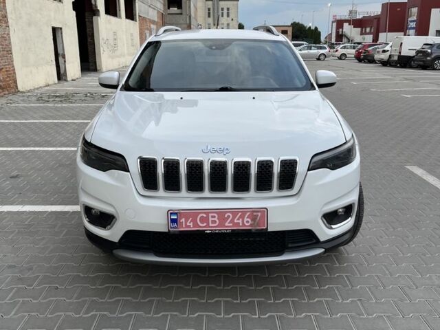 Белый Джип Чероки, объемом двигателя 0 л и пробегом 215 тыс. км за 14000 $, фото 1 на Automoto.ua