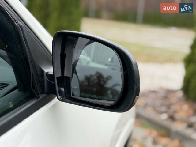 Білий Джип Cherokee, об'ємом двигуна 3.24 л та пробігом 114 тис. км за 18500 $, фото 10 на Automoto.ua