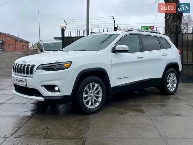 Белый Джип Чероки, объемом двигателя 2.36 л и пробегом 85 тыс. км за 14990 $, фото 2 на Automoto.ua