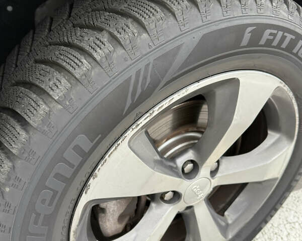 Джип Cherokee 2018 у Києві на Automoto.ua Білий Джип Cherokee, об'ємом двигуна 3.24 л та пробігом 308 тис. км за 14400 $, фото 3 на Automoto.ua