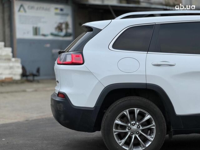 Джип Чероки 2018 в Киеве на Automoto.ua Белый Джип Чероки, объемом двигателя 2.4 л и пробегом 156 тыс. км за 18290 $, фото 11 на Automoto.ua