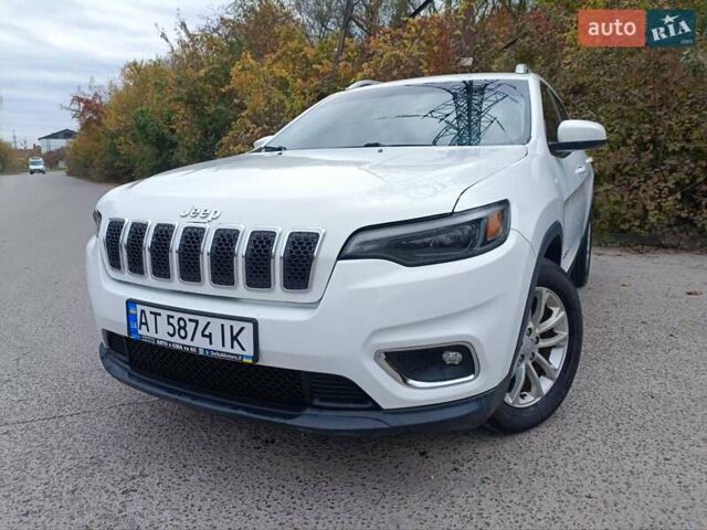 Белый Джип Чероки, объемом двигателя 2.36 л и пробегом 188 тыс. км за 14250 $, фото 7 на Automoto.ua