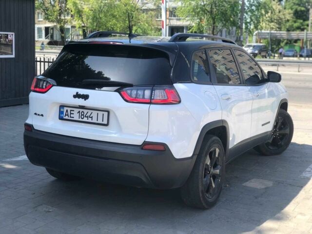 Білий Джип Cherokee, об'ємом двигуна 2.4 л та пробігом 99 тис. км за 17500 $, фото 3 на Automoto.ua