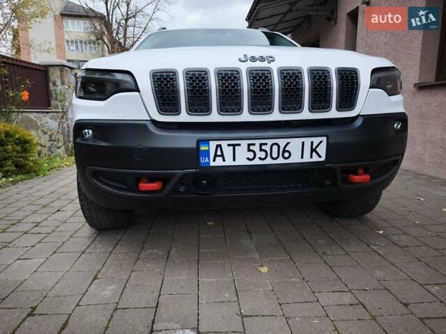 Білий Джип Cherokee, об'ємом двигуна 3.2 л та пробігом 173 тис. км за 21500 $, фото 13 на Automoto.ua