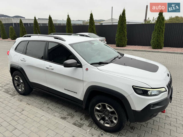 Білий Джип Cherokee, об'ємом двигуна 3.24 л та пробігом 125 тис. км за 18500 $, фото 9 на Automoto.ua