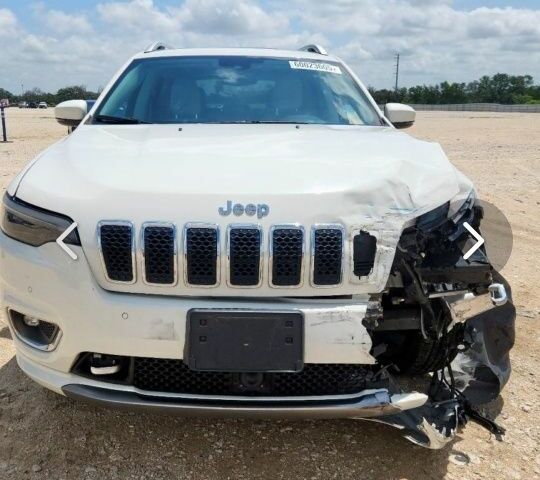 Білий Джип Cherokee, об'ємом двигуна 3.2 л та пробігом 69 тис. км за 18000 $, фото 4 на Automoto.ua