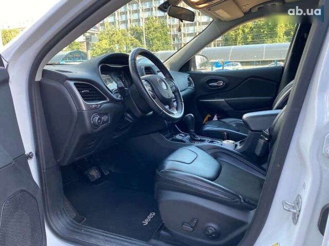 Белый Джип Чероки, объемом двигателя 2.4 л и пробегом 79 тыс. км за 15900 $, фото 11 на Automoto.ua