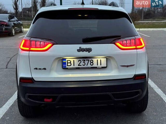 Білий Джип Cherokee, об'ємом двигуна 3.24 л та пробігом 102 тис. км за 22000 $, фото 7 на Automoto.ua