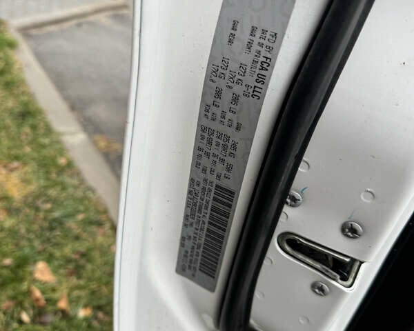 Белый Джип Чероки, объемом двигателя 3.24 л и пробегом 41 тыс. км за 14850 $, фото 16 на Automoto.ua