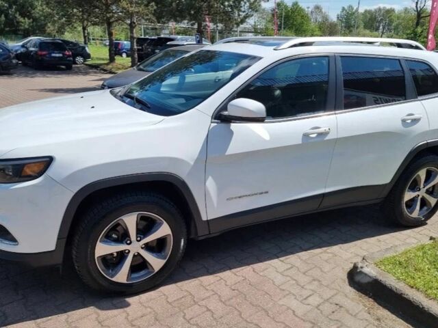 Джип Чероки 2018 в Киеве на Automoto.ua Белый Джип Чероки, объемом двигателя 2.4 л и пробегом 70 тыс. км за 8500 $, фото 1 на Automoto.ua