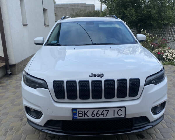 Білий Джип Cherokee, об'ємом двигуна 2.36 л та пробігом 130 тис. км за 17700 $, фото 5 на Automoto.ua