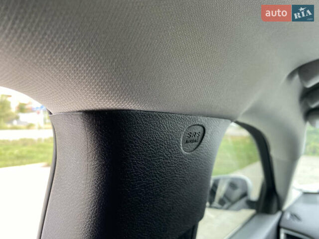 Білий Джип Cherokee, об'ємом двигуна 2.36 л та пробігом 149 тис. км за 13800 $, фото 35 на Automoto.ua