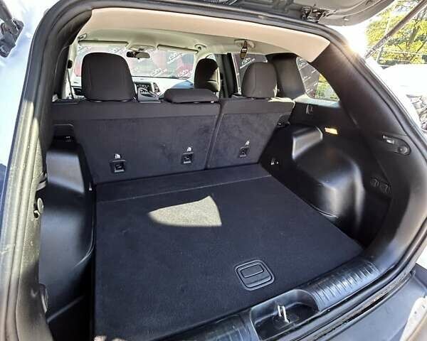 Белый Джип Чероки, объемом двигателя 2.36 л и пробегом 101 тыс. км за 17300 $, фото 13 на Automoto.ua