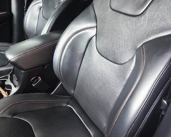 Білий Джип Cherokee, об'ємом двигуна 3.2 л та пробігом 173 тис. км за 21500 $, фото 8 на Automoto.ua