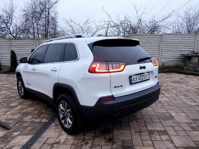 Белый Джип Чероки, объемом двигателя 2.4 л и пробегом 156 тыс. км за 14900 $, фото 6 на Automoto.ua