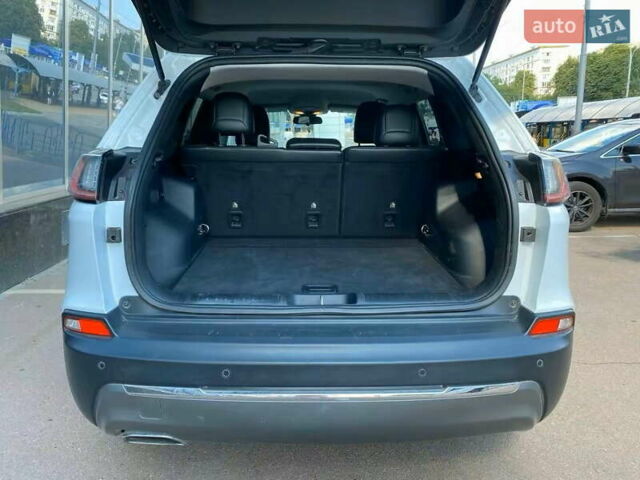 Білий Джип Cherokee, об'ємом двигуна 2.4 л та пробігом 79 тис. км за 15400 $, фото 7 на Automoto.ua