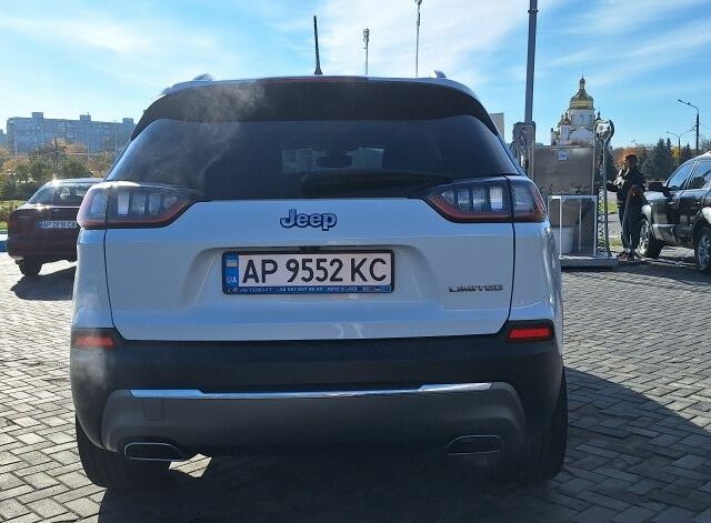Білий Джип Cherokee, об'ємом двигуна 3.2 л та пробігом 102 тис. км за 19500 $, фото 3 на Automoto.ua