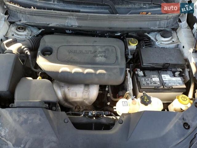 Білий Джип Cherokee, об'ємом двигуна 2.36 л та пробігом 76 тис. км за 11014 $, фото 10 на Automoto.ua