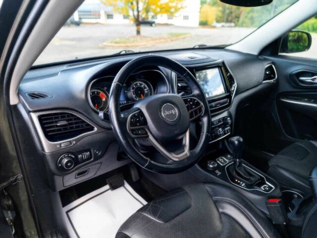 Білий Джип Cherokee, об'ємом двигуна 3.2 л та пробігом 50 тис. км за 8000 $, фото 7 на Automoto.ua