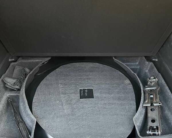 Белый Джип Чероки, объемом двигателя 3.24 л и пробегом 63 тыс. км за 21000 $, фото 7 на Automoto.ua