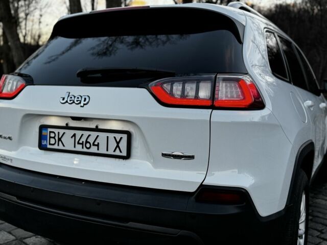 Белый Джип Чероки, объемом двигателя 2.4 л и пробегом 177 тыс. км за 15999 $, фото 10 на Automoto.ua