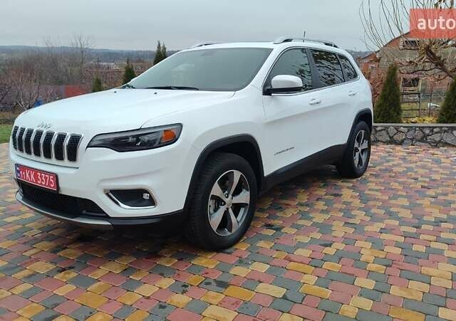 Білий Джип Cherokee, об'ємом двигуна 3.2 л та пробігом 67 тис. км за 18500 $, фото 3 на Automoto.ua