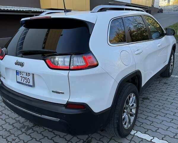 Белый Джип Чероки, объемом двигателя 2.4 л и пробегом 51 тыс. км за 22000 $, фото 5 на Automoto.ua