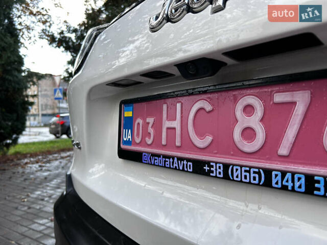 Білий Джип Cherokee, об'ємом двигуна 2.4 л та пробігом 247 тис. км за 15300 $, фото 10 на Automoto.ua