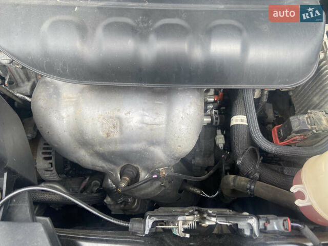 Белый Джип Чероки, объемом двигателя 2.4 л и пробегом 133 тыс. км за 14999 $, фото 12 на Automoto.ua