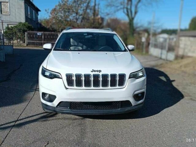 Белый Джип Чероки, объемом двигателя 2.4 л и пробегом 121 тыс. км за 9300 $, фото 2 на Automoto.ua