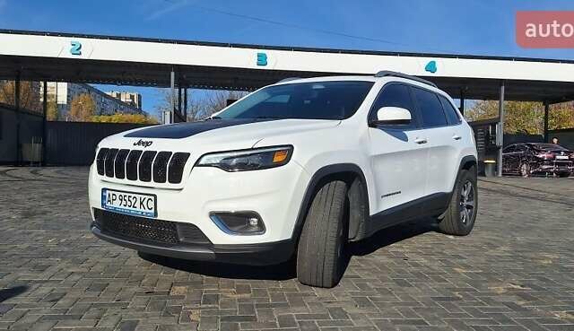 Білий Джип Cherokee, об'ємом двигуна 3.2 л та пробігом 102 тис. км за 19500 $, фото 7 на Automoto.ua