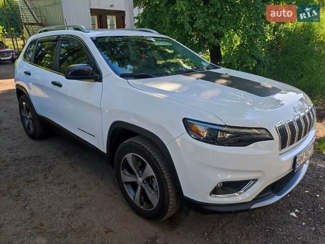 Білий Джип Cherokee, об'ємом двигуна 1.99 л та пробігом 45 тис. км за 21000 $, фото 2 на Automoto.ua