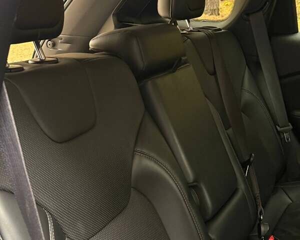 Білий Джип Cherokee, об'ємом двигуна 2.36 л та пробігом 170 тис. км за 18500 $, фото 38 на Automoto.ua