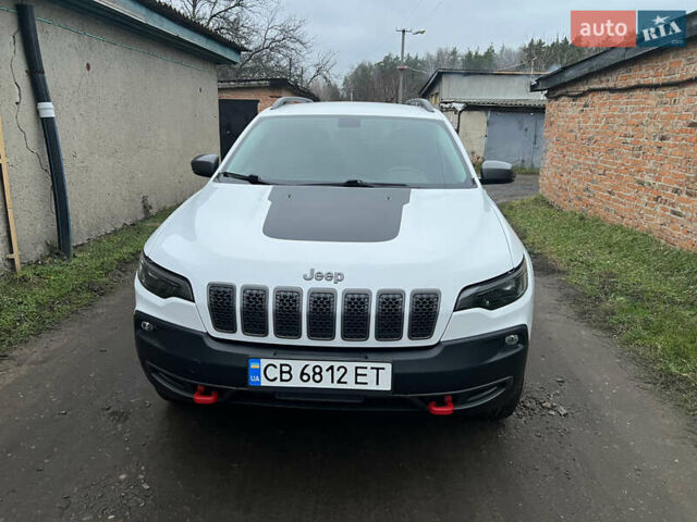 Білий Джип Cherokee, об'ємом двигуна 3.24 л та пробігом 76 тис. км за 21500 $, фото 1 на Automoto.ua