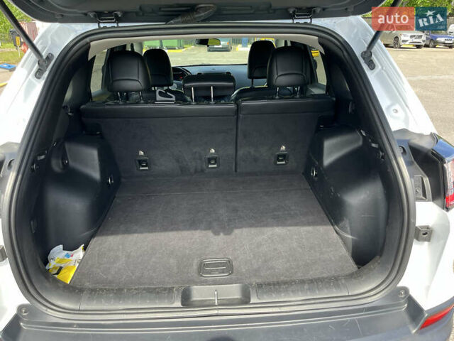Білий Джип Cherokee, об'ємом двигуна 2.36 л та пробігом 120 тис. км за 15000 $, фото 48 на Automoto.ua