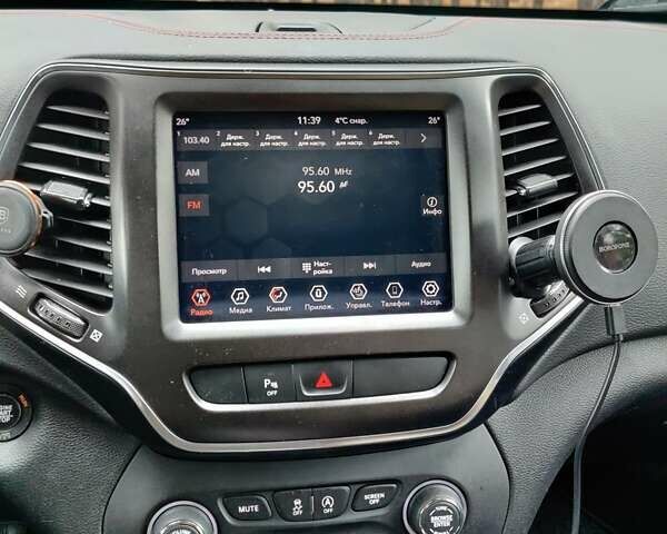 Белый Джип Чероки, объемом двигателя 3.24 л и пробегом 71 тыс. км за 19900 $, фото 18 на Automoto.ua