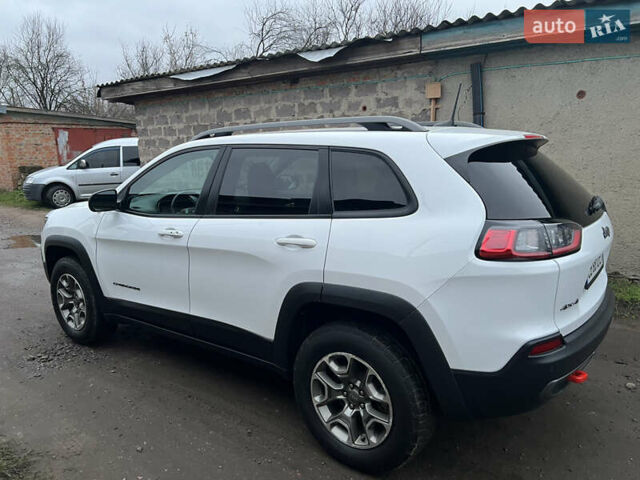Білий Джип Cherokee, об'ємом двигуна 3.24 л та пробігом 76 тис. км за 21500 $, фото 3 на Automoto.ua