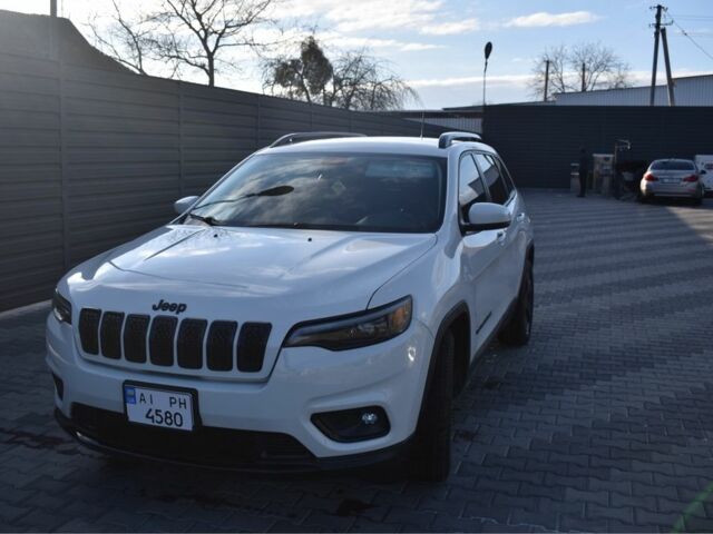 Белый Джип Чероки, объемом двигателя 2.4 л и пробегом 111 тыс. км за 17000 $, фото 1 на Automoto.ua