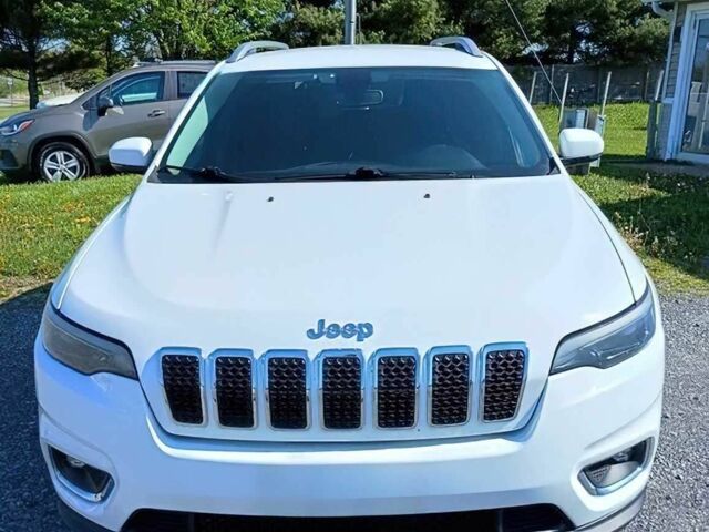 Белый Джип Чероки, объемом двигателя 3.2 л и пробегом 37 тыс. км за 13200 $, фото 1 на Automoto.ua