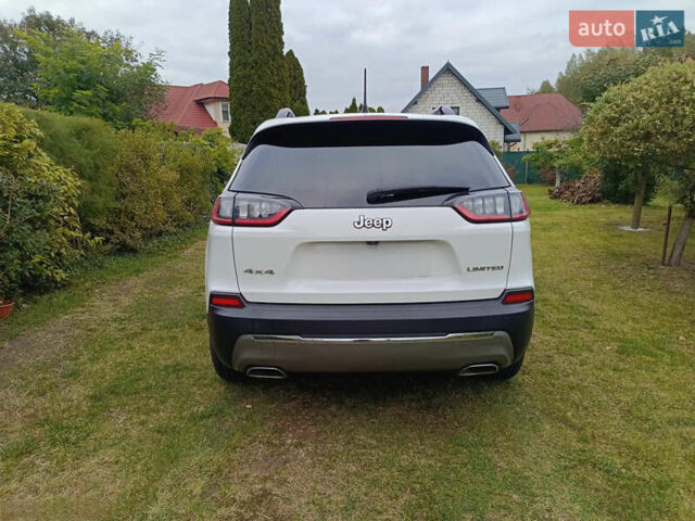 Білий Джип Cherokee, об'ємом двигуна 3.24 л та пробігом 130 тис. км за 19000 $, фото 4 на Automoto.ua