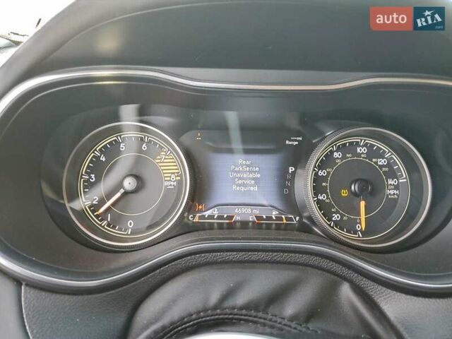 Белый Джип Чероки, объемом двигателя 3.24 л и пробегом 75 тыс. км за 2000 $, фото 8 на Automoto.ua