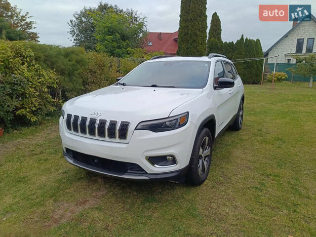 Білий Джип Cherokee, об'ємом двигуна 3.24 л та пробігом 130 тис. км за 19000 $, фото 1 на Automoto.ua