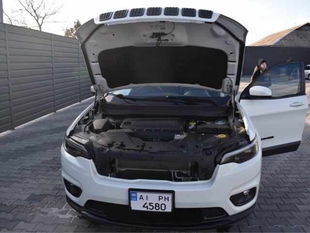 Белый Джип Чероки, объемом двигателя 2.4 л и пробегом 111 тыс. км за 17000 $, фото 7 на Automoto.ua