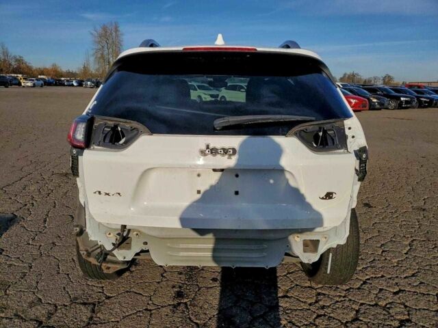 Білий Джип Cherokee, об'ємом двигуна 3.2 л та пробігом 46 тис. км за 2000 $, фото 2 на Automoto.ua